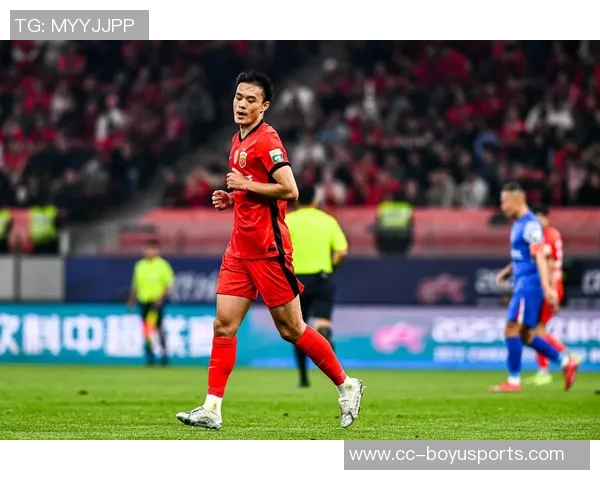 刘若钒26岁迎来职业生涯新高峰本赛季中超贡献5球6助助力球队进步 刘若钒26岁迎来职业生涯新高峰本赛季中超贡献5球6助助力球队进步