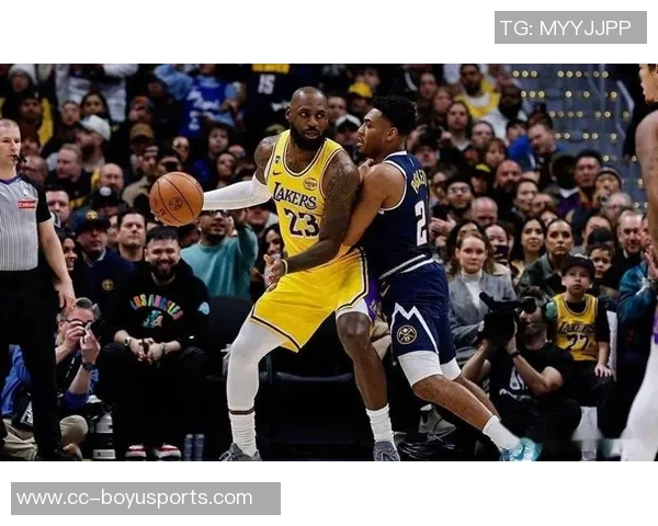 老詹末节发力11分稳如泰山卢卡故地逆转展现MVP实力的最佳时刻 老詹末节发力11分稳如泰山卢卡故地逆转展现MVP实力的最佳时刻