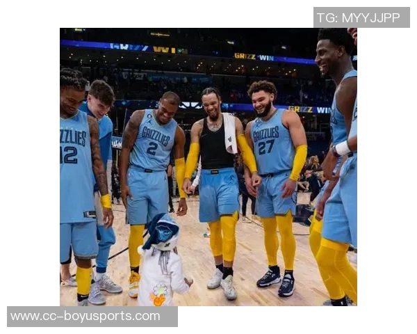 鹈鹕全队火力全开狂轰143分9人轮换8人得分上双展现强大实力