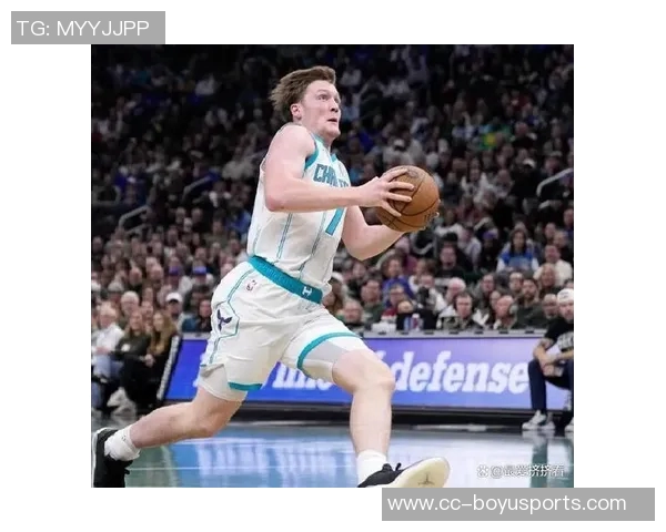 克尼佩尔表现出色21投8中斩获21分11篮板助攻和抢断全面数据展现实力 克尼佩尔表现出色21投8中斩获21分11篮板助攻和抢断全面数据展现实力